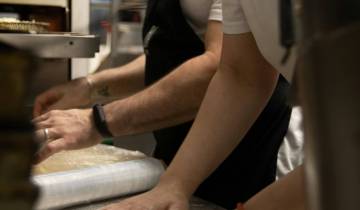 “Mani Im-Pasto”: a Brescia la “pizza terapia” per adolescenti con disagi mentali