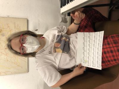 ASSOCIAZIONE CANTARE SUONANDO - ANGELA ESEGUE UN PRELUDIO DI J.S.BACH